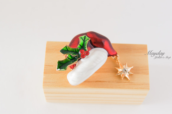 『メリークリスマス・サンタさんの帽子のブローチ』 3枚目の画像