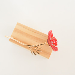 『優雅なブローチシリーズ』一枝花〜赤オランジのポピーのブローチ 4枚目の画像