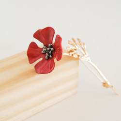 『優雅なブローチシリーズ』一枝花〜赤オランジのポピーのブローチ 6枚目の画像