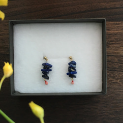 夏のおとしもの。Lapis-lazuli & Coral ピアス 【送料無料】 2枚目の画像