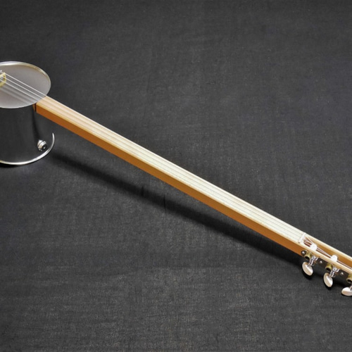 缶ペグ三線～沖縄の伝統楽器を基に弾きやすく～ 楽器・アクセサリ て