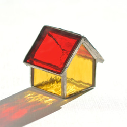 ステンドグラスの小さなおうち（小ー赤屋根+黄色壁） 1枚目の画像