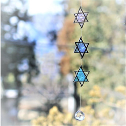 【Kuma様専用ページ】ステンドグラスの六角星サンキャッチャー（アクア色・3連） 2枚目の画像