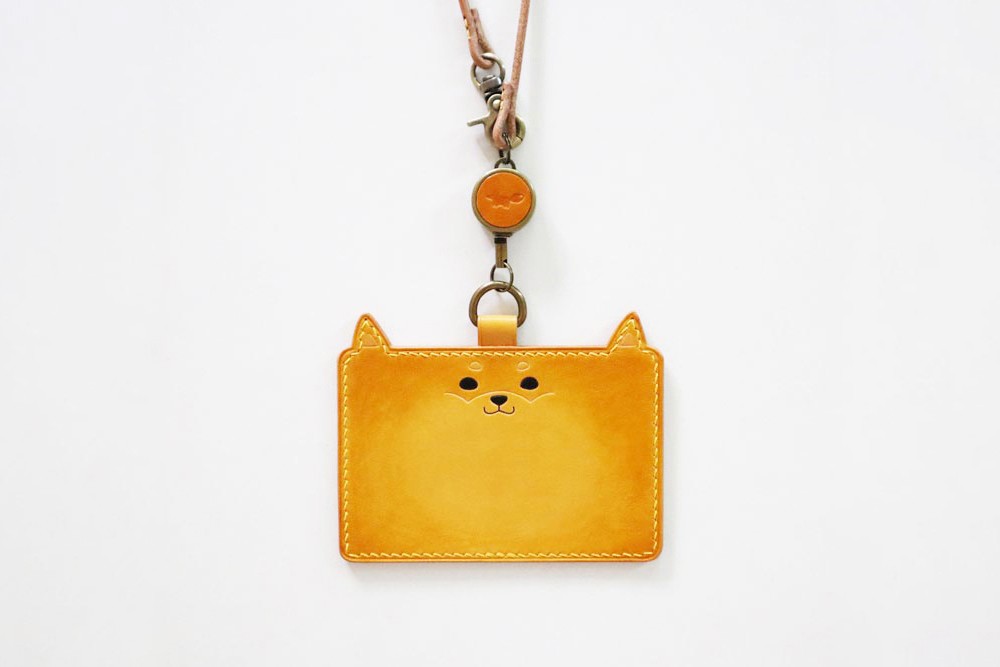 本革 可愛い柴犬の定期入れ リールコード付パスケース リール付ICカード