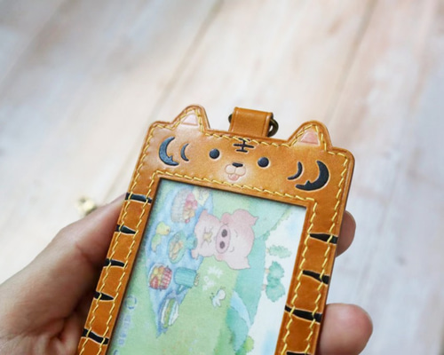ハンドメイド　虎　ケース付き 4_6a29c6e38bb2c460330f7a6fab5d