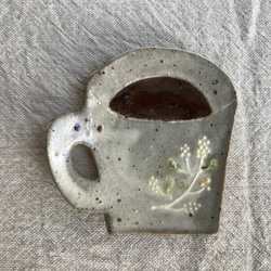 コーヒーカップの豆皿（ミモザ柄と雪柄) 3枚目の画像