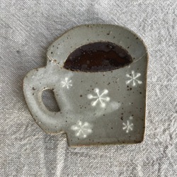 コーヒーカップの豆皿（ミモザ柄と雪柄) 4枚目の画像