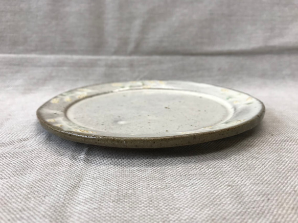 粉引きのケーキ皿(丸しのぎ柄) 3枚目の画像