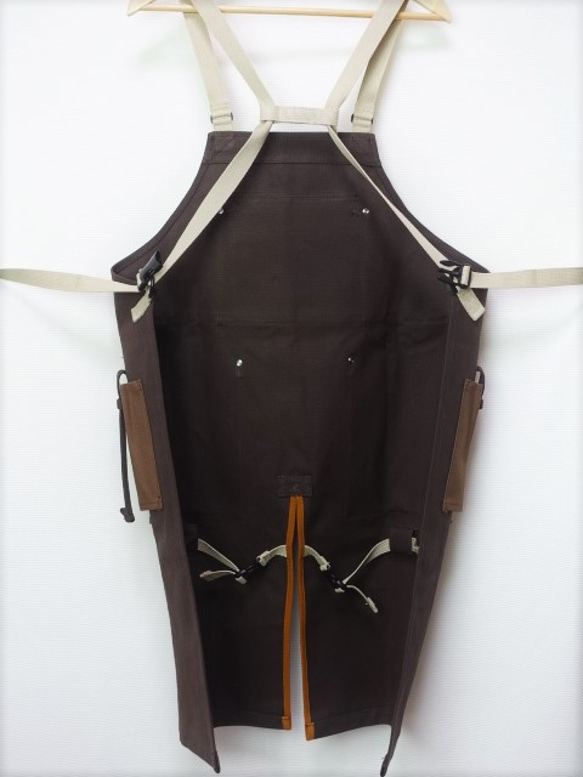 (濃茶×ライトブラウン）帆布エプロン2型・サロペットタイプ　Ｍ・Ｌサイズ 2枚目の画像