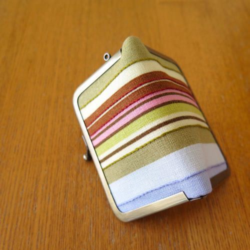 marumaro928 | もこもこ刺繍作家 | カラフルネコシリーズは