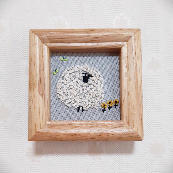 100%手作り刺繍 ♡壁に飾り♡ 新品