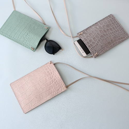 美品◇BALENCIAGA モバイルフォンポーチ／クロコ型押レザー／斜め掛けOK 本革・選べるカラー》スマホショルダー☆彡上質なクロコダイル型押し