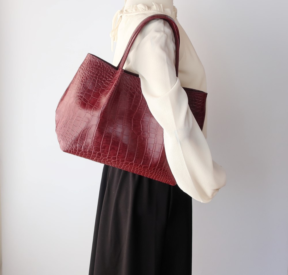 【人気シリーズ】ふんわりタックトート(S)☆彡ボルドー・受注製作