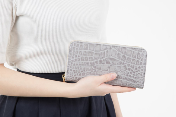 《一番人気！選べる7色》ラウンドファスナー・長財布☆彡大容量・カード12枚収納・クロコダイル型押しレザー・くすみカラー 2枚目の画像