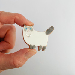 【受注制作】ブローチ／セレブな猫ちゃん 2枚目の画像