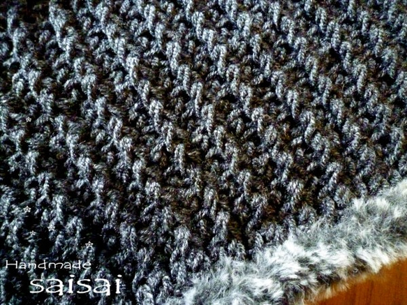 手編みのネックウォーマー（ブラック） 3枚目の画像