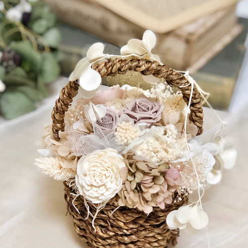 幸せの♡花かご〜フラワーアレンジメント プリザーブドフラワー