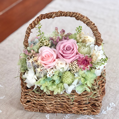 バック型フラワーアレンジメント 〜バスケット プリザーブドフラワー