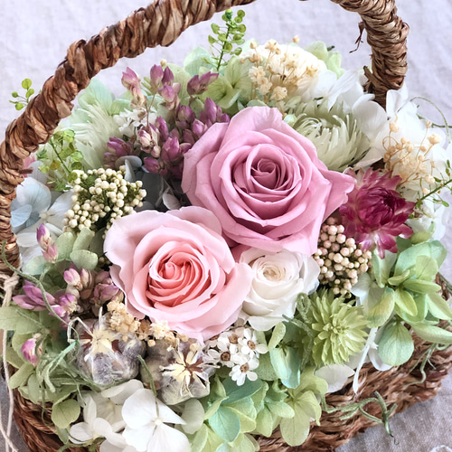 バック型フラワーアレンジメント 〜バスケット プリザーブドフラワー