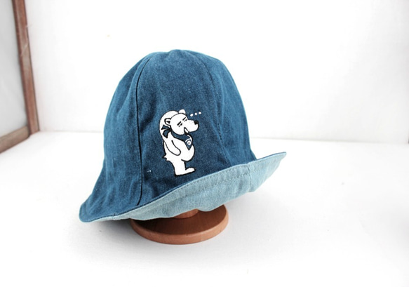 【免運】賊賊的貪吃北極熊 單寧牛仔漁夫帽  Bucket Hat 情侶 親子 家庭 第5張的照片