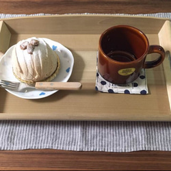 アール型の優しいカフェトレー 1枚目の画像