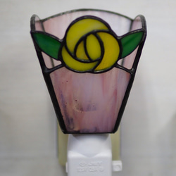 「おやすみランプ・黄色のバラ＆ピンク」ステンドグラスランプ　フットランプ 3枚目の画像