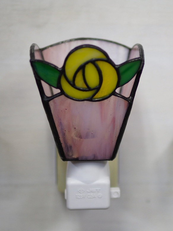 「おやすみランプ・黄色のバラ＆ピンク」ステンドグラスランプ　フットランプ 3枚目の画像