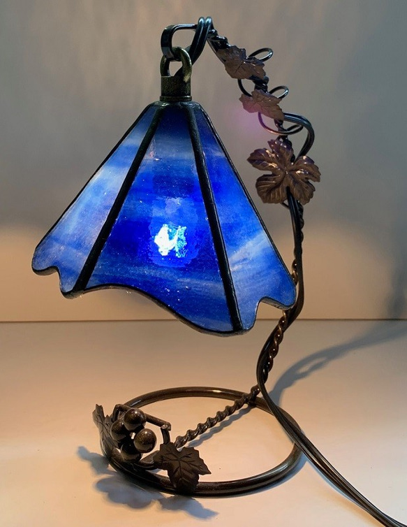 「グレープランプＢ 青系」ステンドグラス・照明　ブルー 4枚目の画像