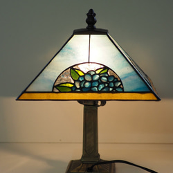 「紫陽花のランプ」照明　ステンドグラス 4枚目の画像