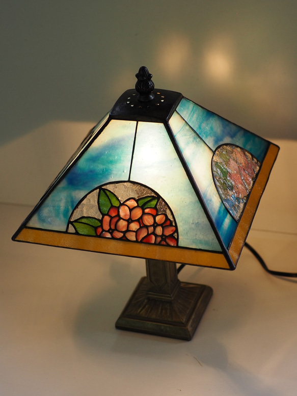 「紫陽花のランプ」照明　ステンドグラス 10枚目の画像