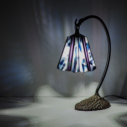 「グースネックのランプ・青紫」ステンドグラス、照明 4枚目の画像