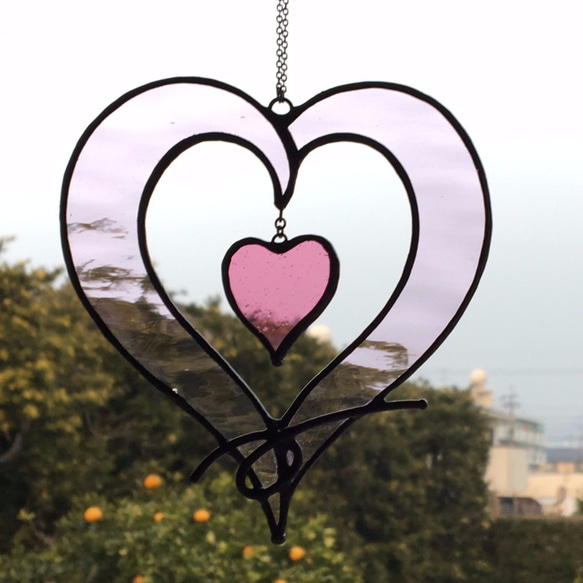 古いステンドグラス ハート型アクセント アンティーク風ハートのステンドグラスパネル | iichi 日々の