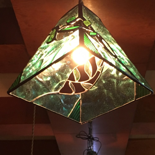 吊り下げランプ・リーフ」ステンドグラスランプ・照明 シーリング