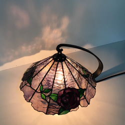 「バラのランプ」ステンドグラス、ランプ 5枚目の画像