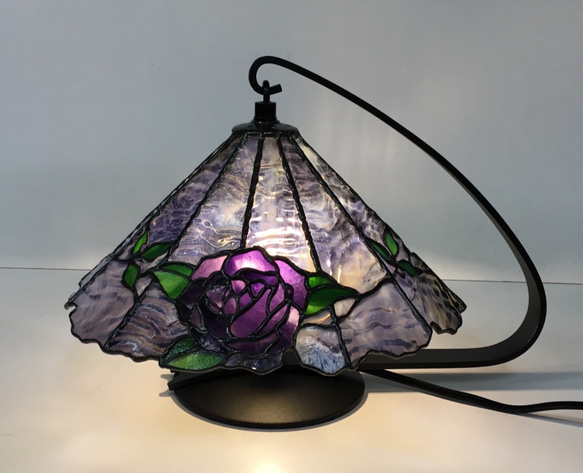 「バラのランプ」ステンドグラス、ランプ 7枚目の画像