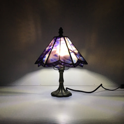 「青紫色のステンドグラスランプ」照明・青紫色のランプ 4枚目の画像