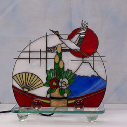 「新春」・ステンドグラスランプ・照明　迎春　お正月飾り 2枚目の画像