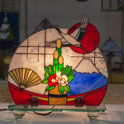 「新春」・ステンドグラスランプ・照明　迎春　お正月飾り 3枚目の画像