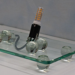 「新春」・ステンドグラスランプ・照明　迎春　お正月飾り 5枚目の画像