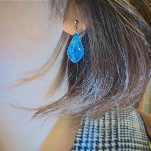 琉球ガラス&樹脂】※受注制作※沖縄宮古島の海の色宮古ブルー ピアス