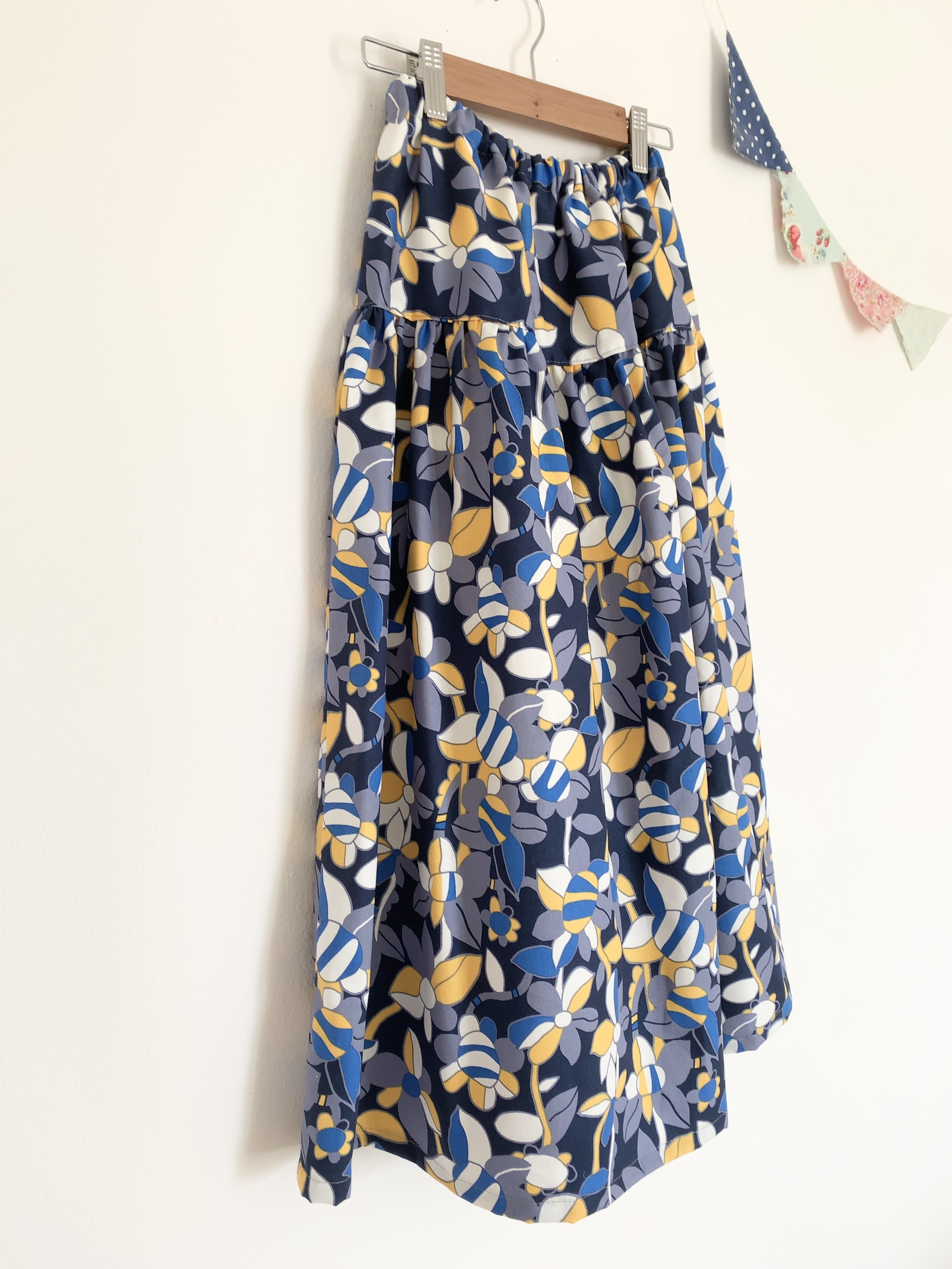 ＊modern flowers♪マキシティアードスカート(navy)＊