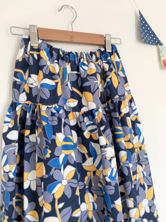 ＊modern flowers♪マキシティアードスカート(navy)＊ 6枚目の画像