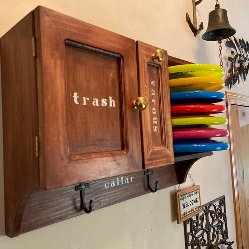 お散歩フリスビーラック＆ウンチ袋ストッカー