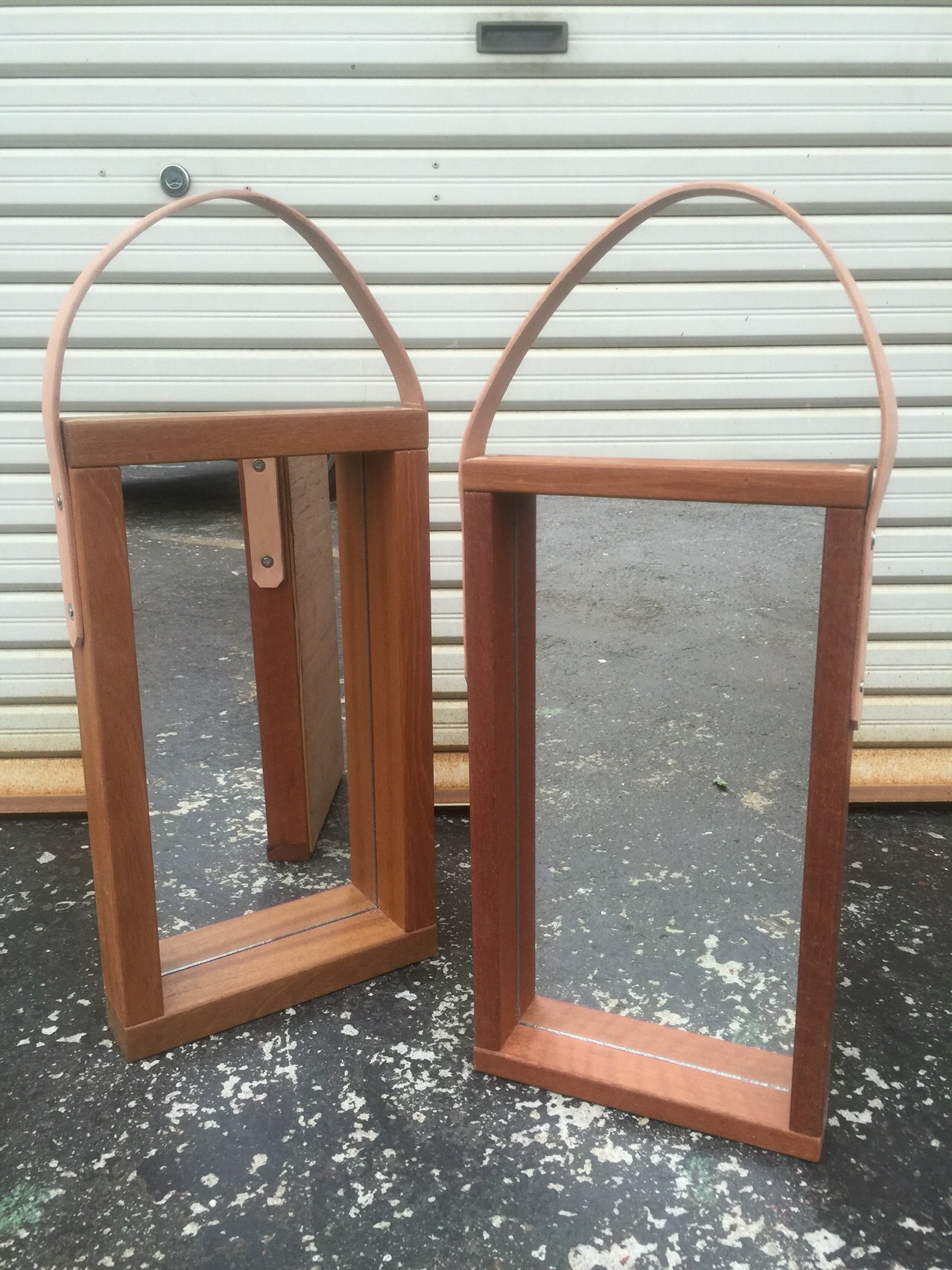 栃木レザーハンドルミラー