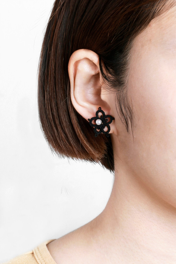 玉蘭花鉤織耳環 (黑色), 梭織, 鏤空蕾絲, 勾花 第3張的照片
