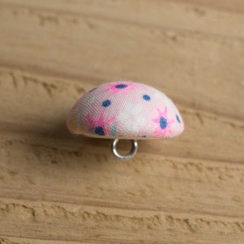 フランス製ファブリックでクルんだ山高くるみボタン (2ケセット