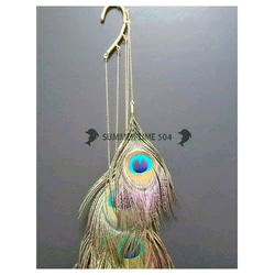 【Peacock & Swing Chain】 イヤーカフ 1枚目の画像