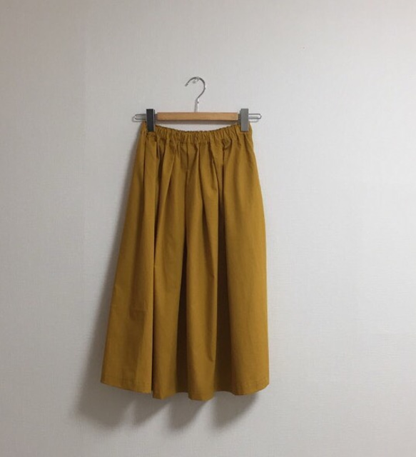 ソフトブロード使用 マスタードイエローのスカート 1枚目の画像