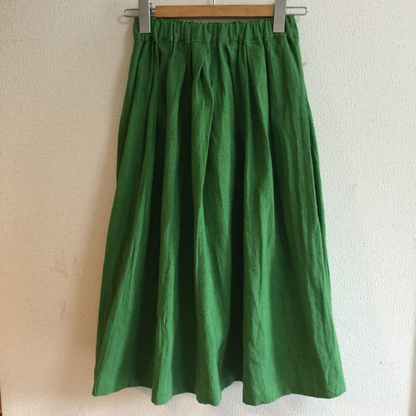 【ゆったりサイズ】ブリリアントグリーンのロングスカート 5枚目の画像