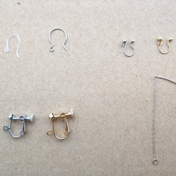 草木染め絹糸タッセルイヤリング　天然石　ガーネット 4枚目の画像